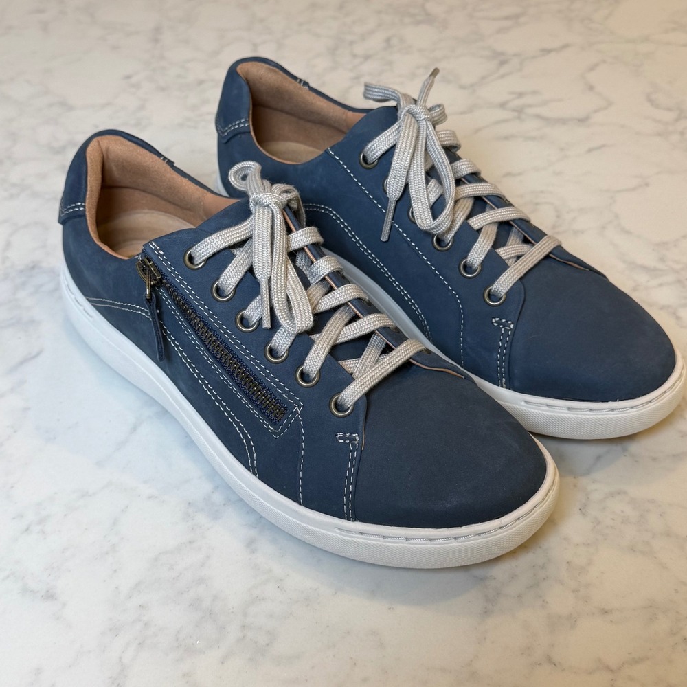 Clarks Artisan Nalle Lace Navy Nubuck Comfort Sneakers Womens Size 9 NWOB